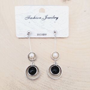 Brand New Round Silver & Black Pearl Earrings